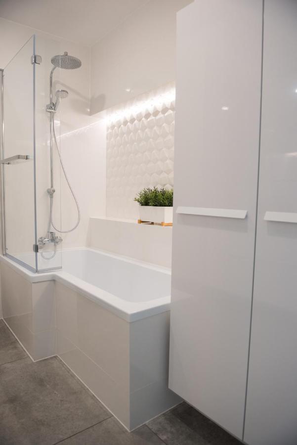 Apartament Bulgarska 60M2-3 Pokoje-Piekny Widok-13 Pietro 24H Check In Poznań Buitenkant foto